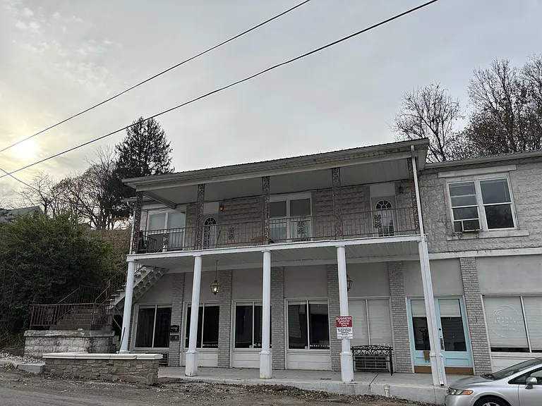 240 Main St #2 — Photo 11