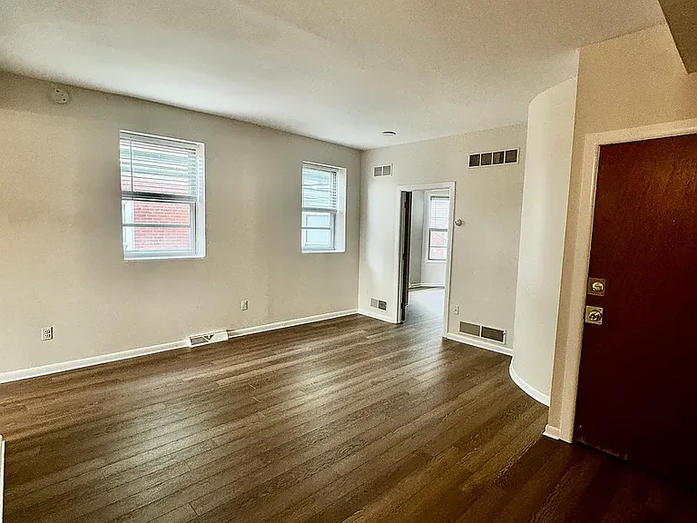 1203 N Clayton St #2 — Photo 5
