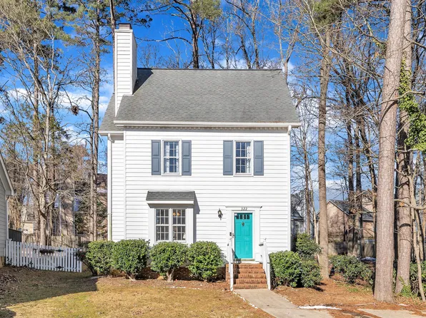 322 Wax Myrtle Ct, Cary, NC 27513