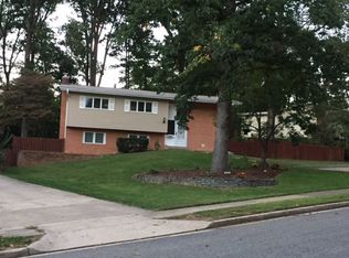 6328 Alberta St, Springfield, VA 22152