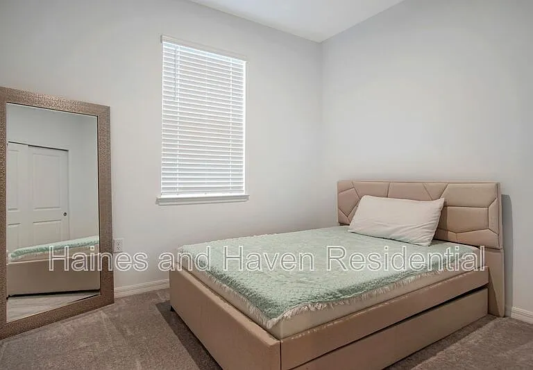4136 Lavender Ct — Photo 28