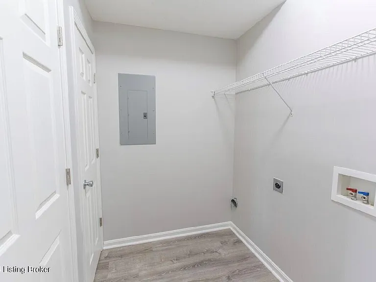 608 E Spring St #2 — Photo 11