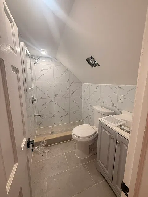 Studio, 400 sqft, $1,500 — Photo 2