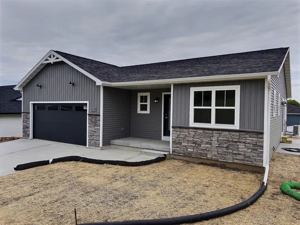 1225 Ripp Dr, Black Earth, WI 53515