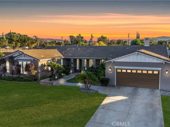 943 Olivette St, Hemet, CA 92543