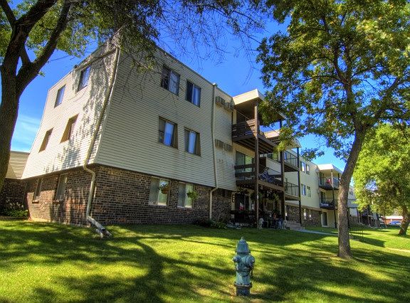 3rd image of 4138 Lexington Ave N APT 3213