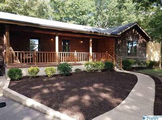 1313 Howell Dr NE, Fort Payne, AL 35967