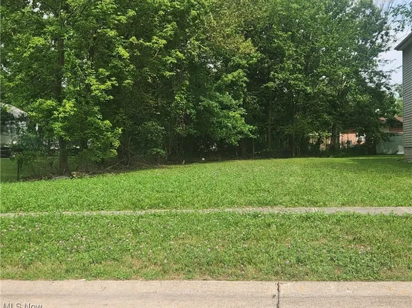 3825 Canton Ave, Lorain, OH 44055