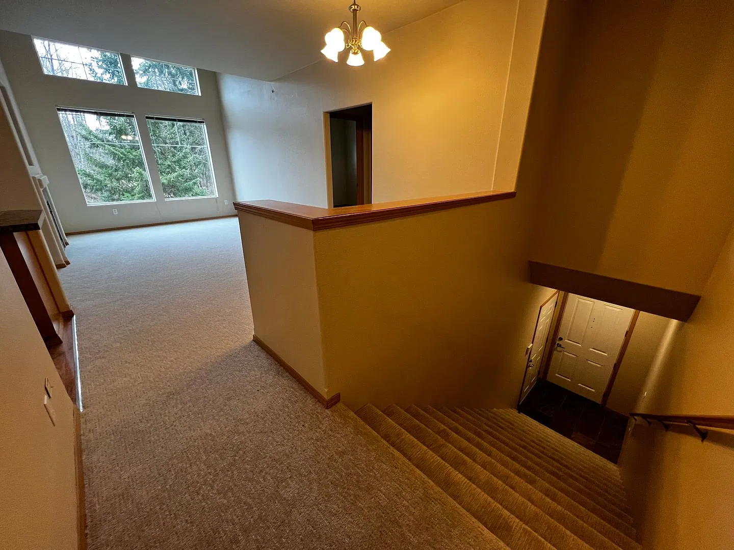 DuPont 2BR 2BA townhome facing greenspace — Photo 3