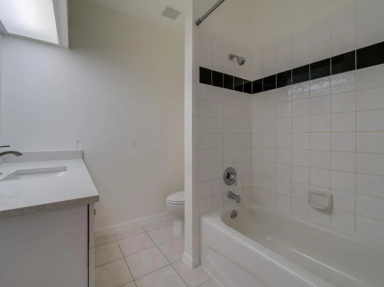 5612 Rose Garden Rd #204 — Photo 11