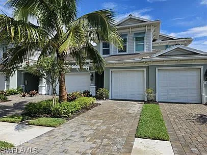 2 bed, 2.0 bath, 1660 sqft, $2,695 — Photo 2