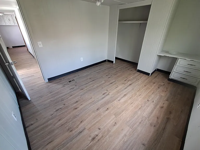 2303 S Greeley Hwy #3 — Photo 7