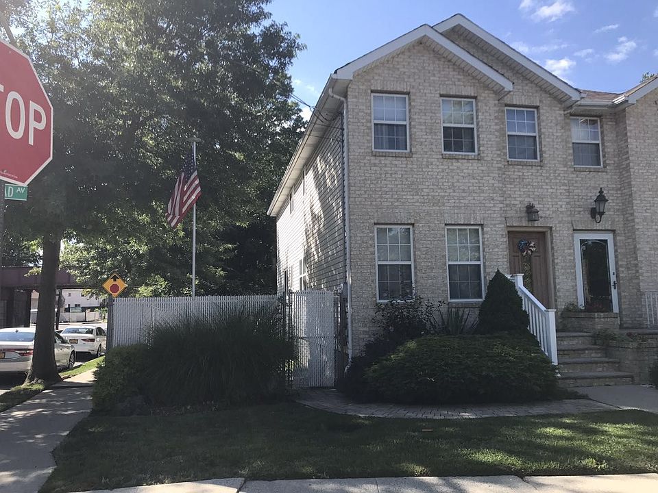 1st image of 138 S Railroad Ave