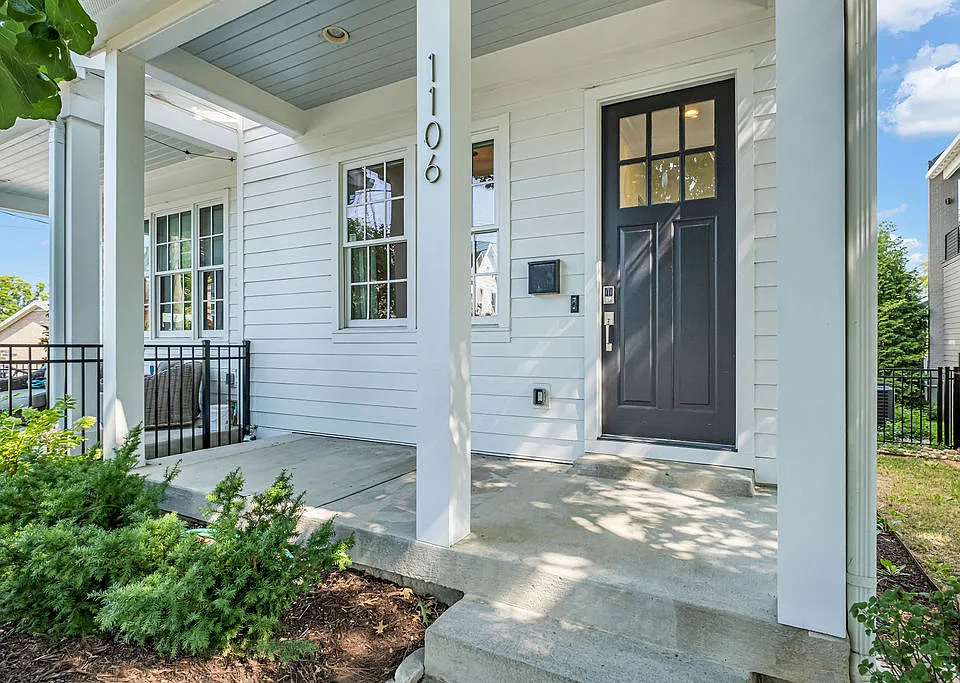1106 Caldwell Ave