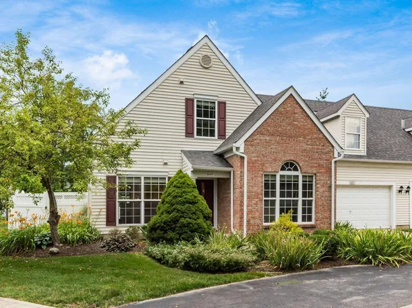 8699 Lazelle Commons Dr, Lewis Center, OH 43035