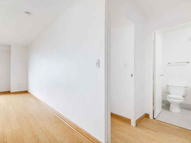3100 N Lake Shore Dr #1906 — Photo 15