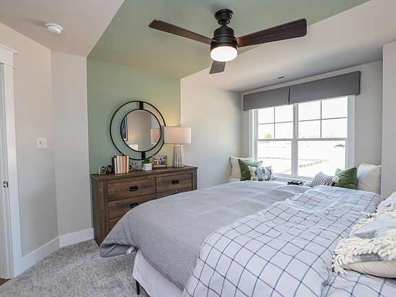 These photos are representative of this floor plan, but all options may not be available in every co