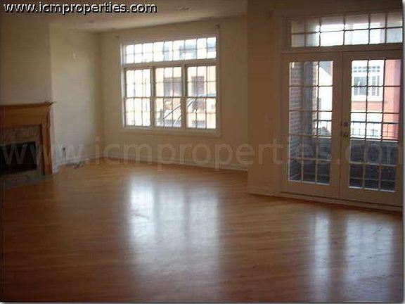 4th image of 1438 W Belmont Ave Ste 1