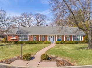 317 E Morningside Dr, Peoria, IL 61614