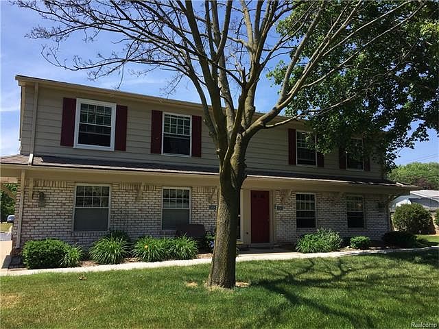 1st image of 170 Princeton Dr #1