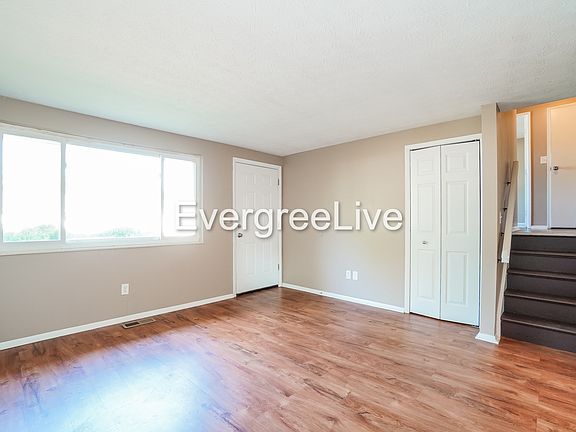 5th image of 2170 New Village Rd