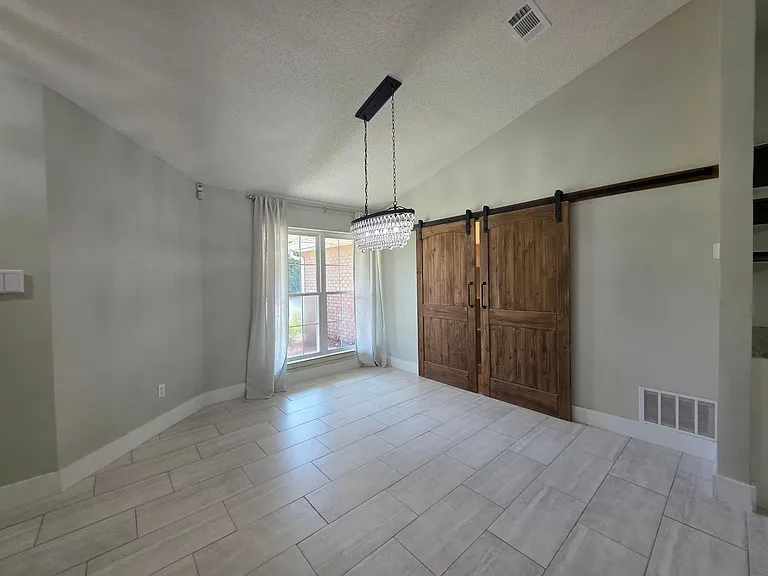 3429 Jubilee Dr — Photo 8