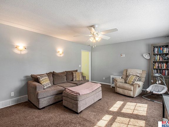 2nd image of 7611 S 39th Ave