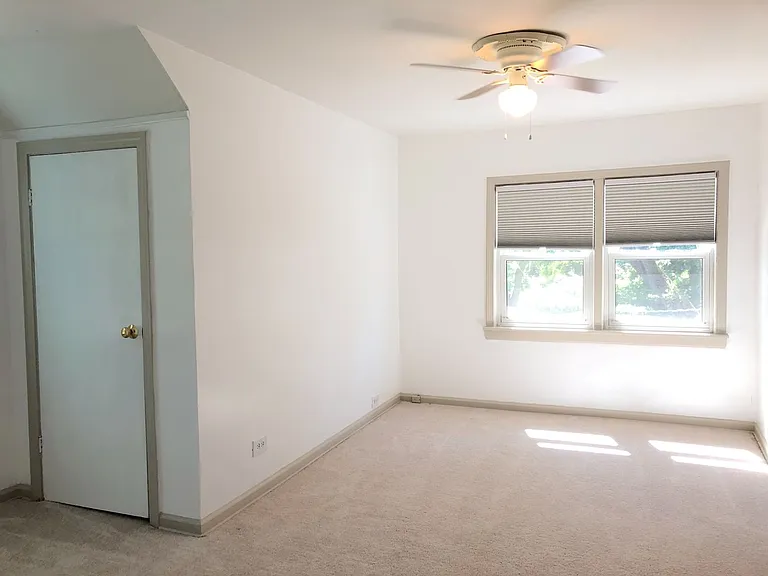 148 S Cedar St — Photo 11