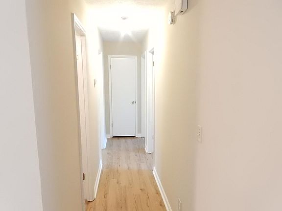5th image of 4655 Jamerson Forest Pkwy