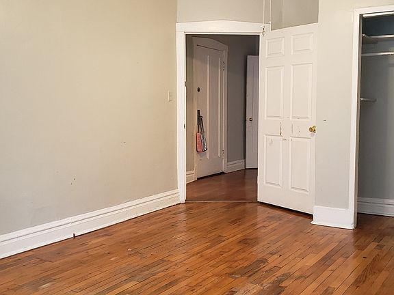 2nd image of 3240 W Sunnyside Ave APT 1