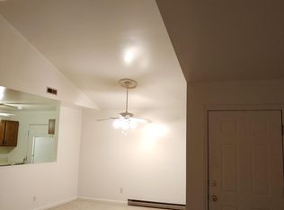 15 Hollow Rd, Reinholds, PA 17569