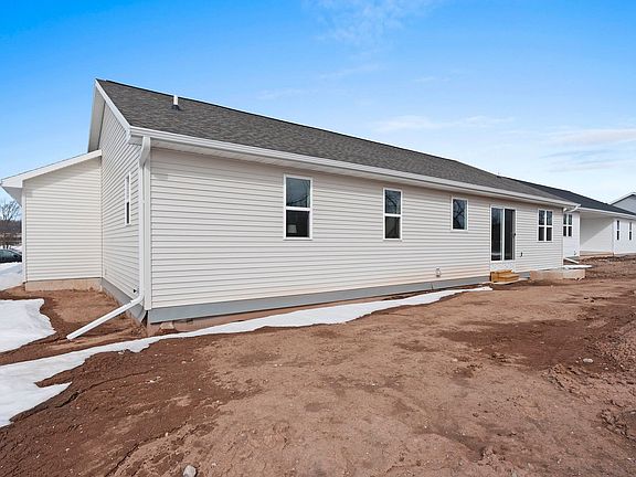 4th image of N9272 Constellation Dr