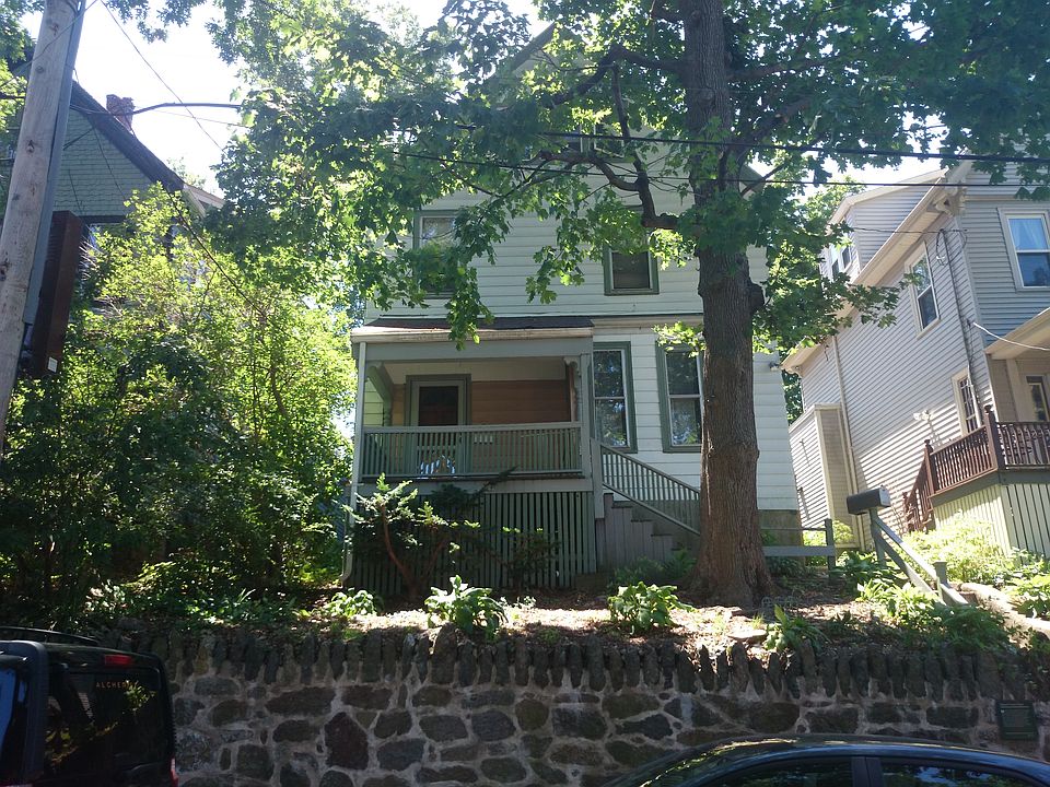2nd image of 43 Sheridan St