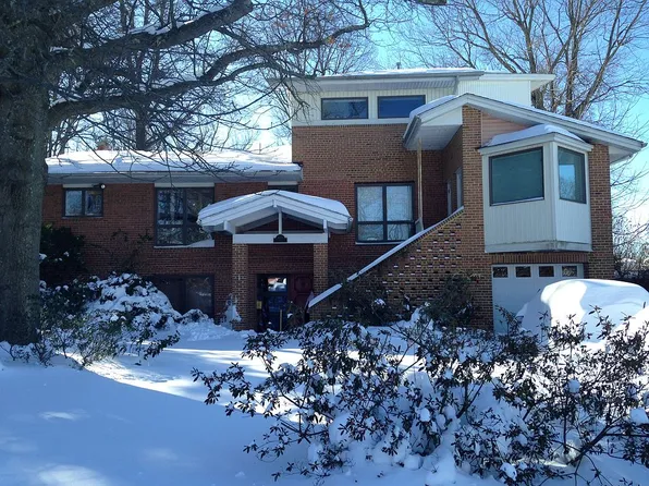 6603 Byrnes Dr, Mc Lean, VA 22101