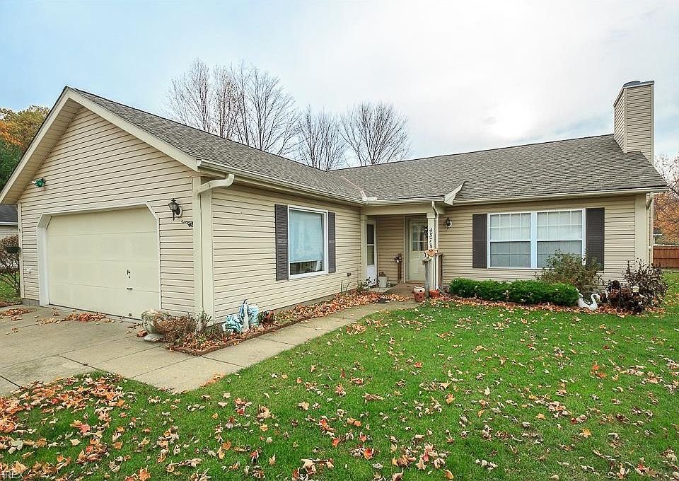 1st image of 457 Oak Hollow Dr