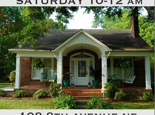 108 8th Ave NE, Hickory, NC 28601