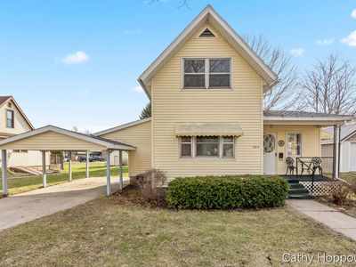 824 5th Ave, Lake Odessa, MI, 48849