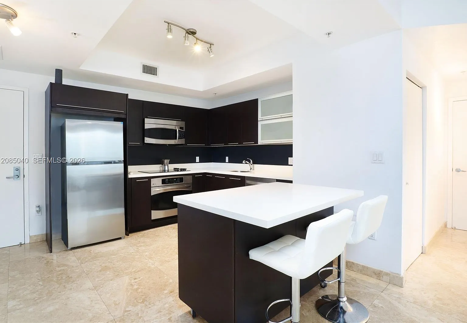 Ivy Condo — Photo 4