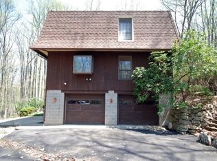 2 Ridge Road, Tewksbury Township, NJ 08858
