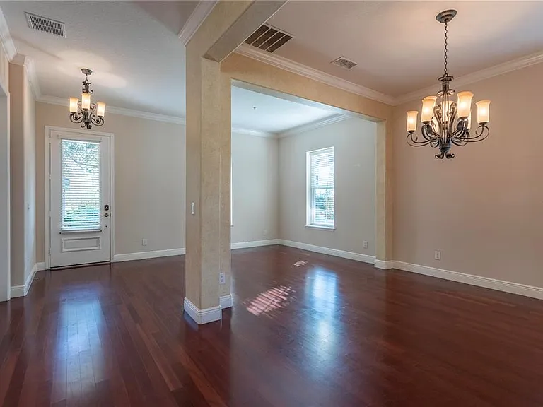 1608 Hanks Ave — Photo 9