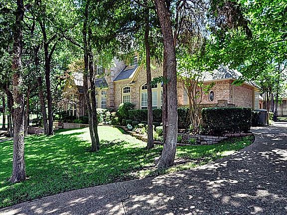 2nd image of 7 Valleywood Ct