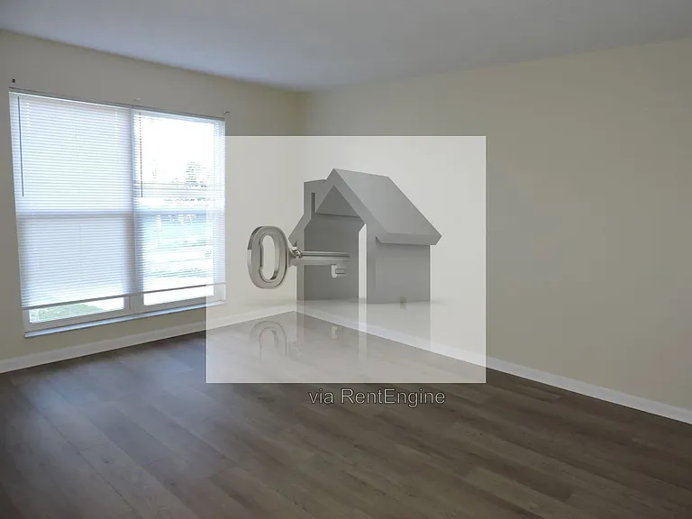 1885 Broyhill Cir — Photo 4