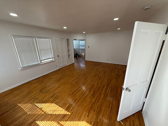 3rd image of 4102 9th Ave