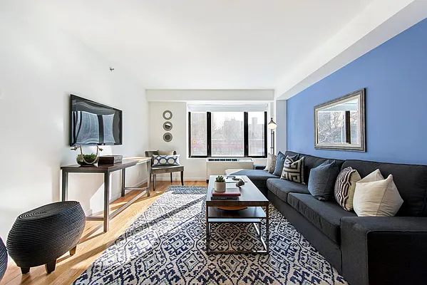 Sold by Nest Seekers International | media 16