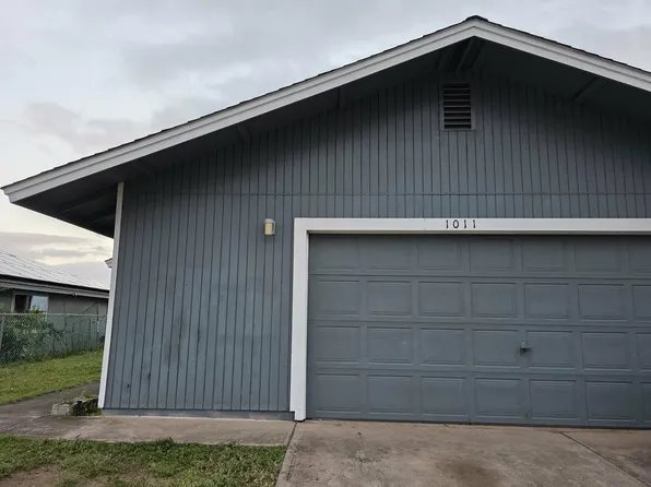 1011 Hoomau St, Wailuku, HI 96793
