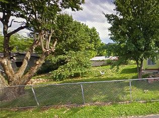 26 Hopedale Cir #7-8, Asheville, NC 28806