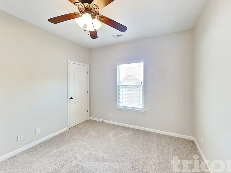 110 Cottage Trce — Photo 13