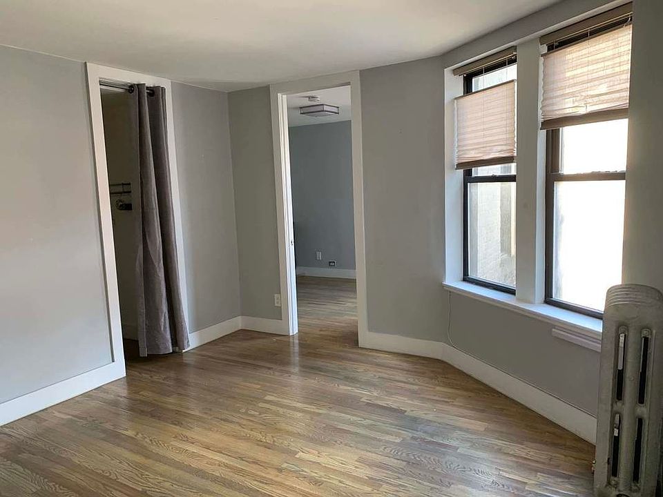 1st image of 1661 Park Ave #4B