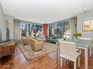 250 E 54th St APT 10A, New York, NY