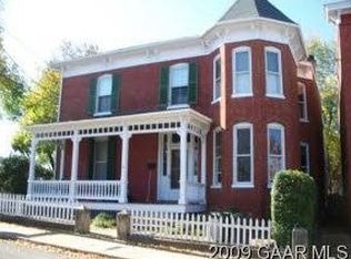 24 S Madison St, Staunton, VA 24401